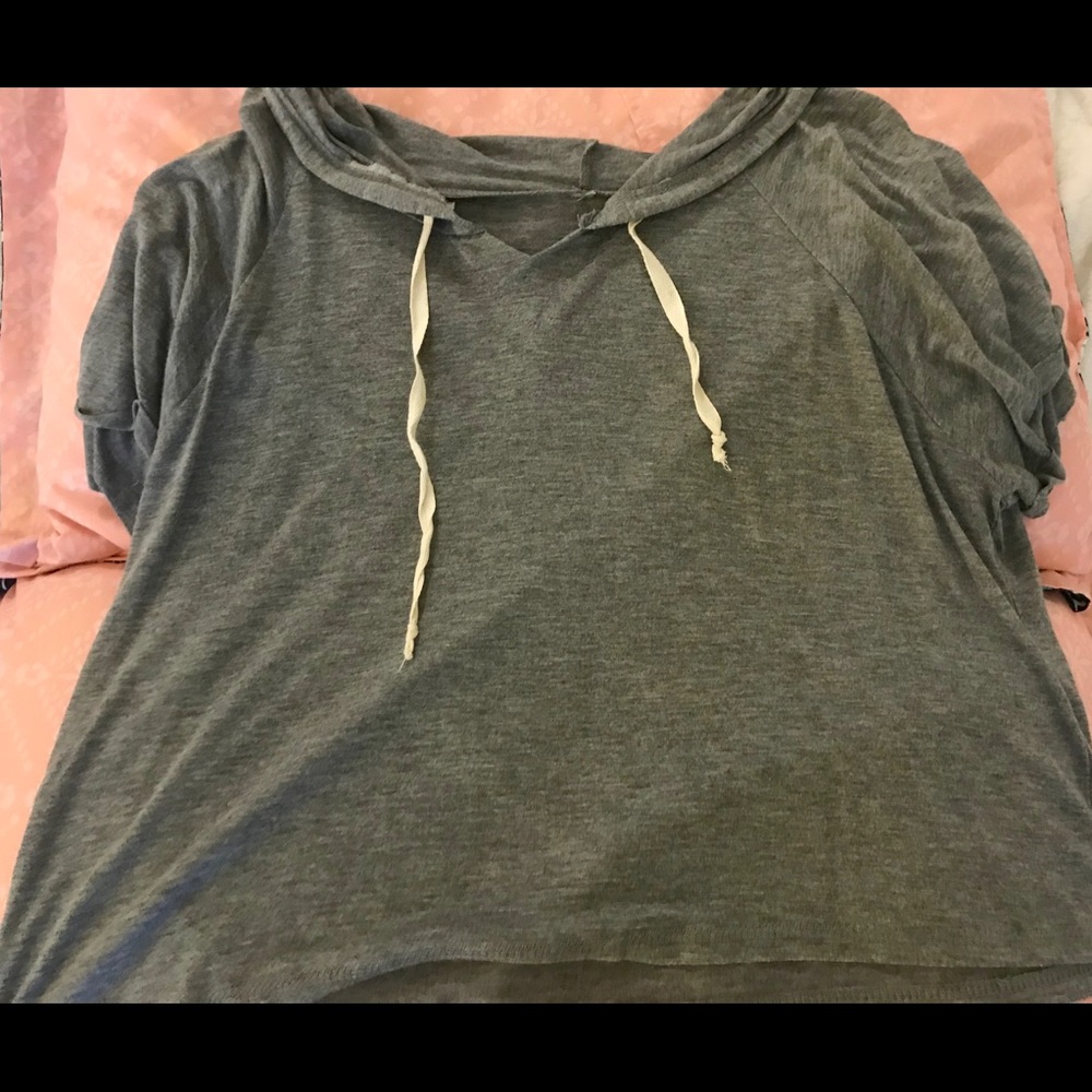Flowy hey shirt with hoodie